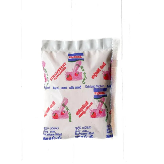 Highland Strawberry Drinking Yoghurt 170Ml
